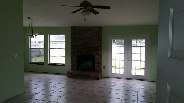 4830 Lumberton Dr