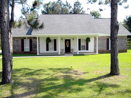 11 Lynwood Dr