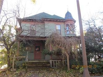 418 Walnut St