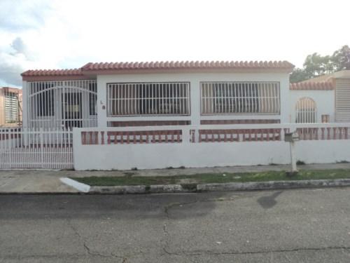 Villa Humacao L8 Calle 1