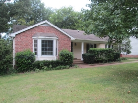 828 Beech Bend Dr