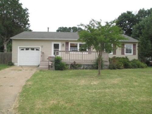 5104 Hazelwood Dr