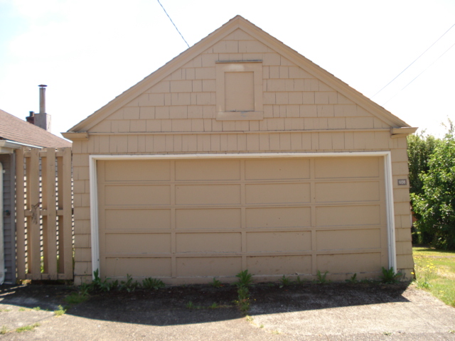 608 Essex Avenue