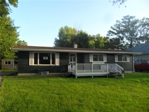 613 Hedge Ave