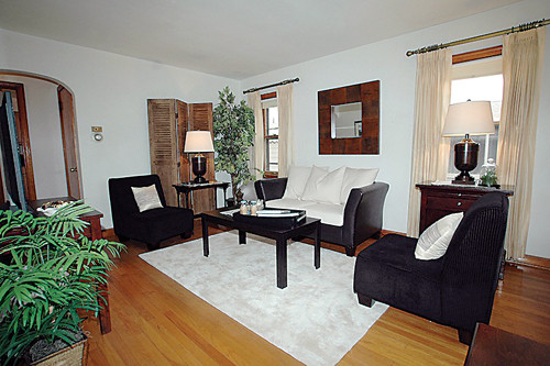 980 W Eden Pl