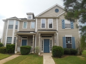 2102 Village Crossing Tra