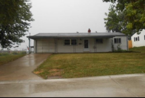 2 Foster Ln