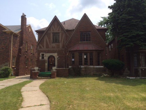 3831 Fullerton