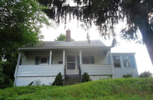 1051 Watertown Ave