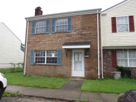 415 Myrtlewood Cir