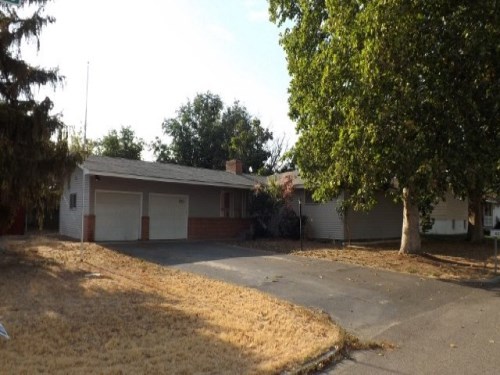 621 N Road 38
