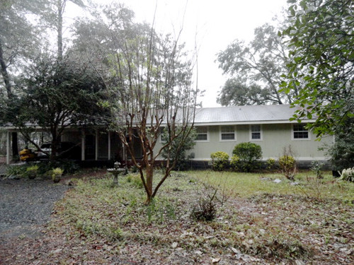 25 Connie Lane