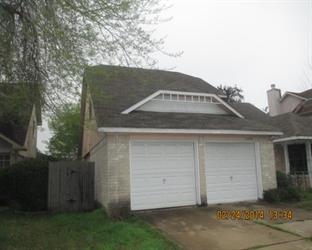 12806 Vitry Ln