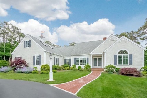 40 Marsh Side Dr