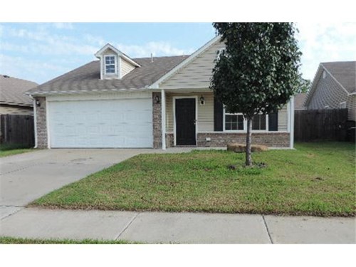 15 Fairlane Pl
