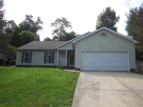 1555 Forest Glen Ln