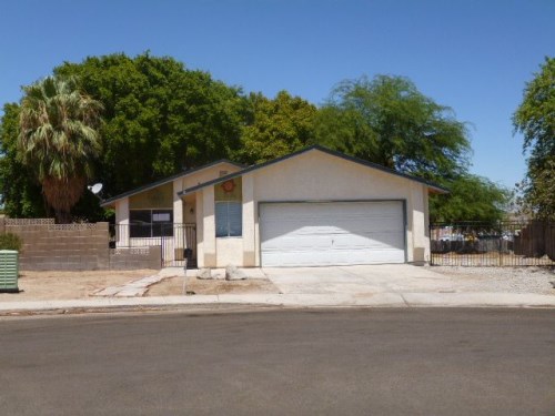 2136 E Calle Invierno