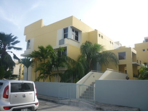 201 Plaza Esmeralda