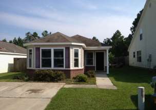 13417 Warren Dr
