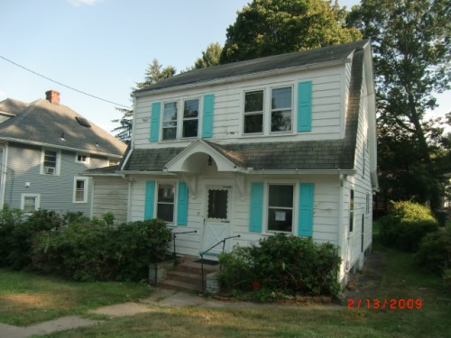 32 Florence Ave