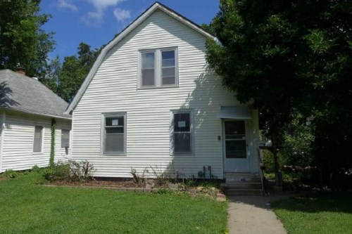 3027 Mitchell Avenu