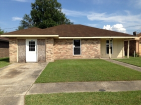 2816 Williamsburg Dr
