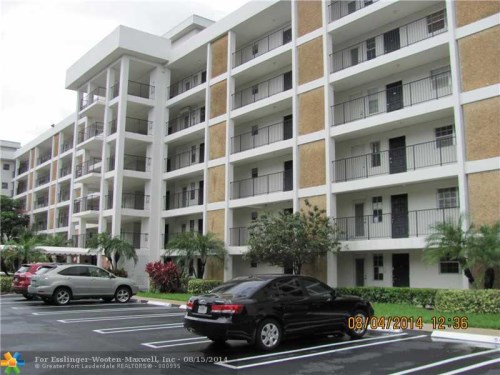 2851 S PALM AIRE DR # 103