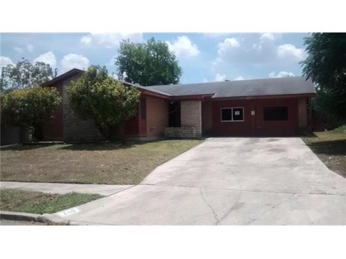 746 Wayside Dr