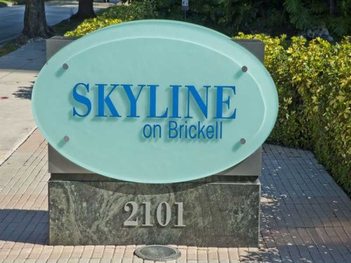 2101 BRICKELL AV # 1703