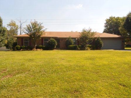 240 Whippoorwill Ln