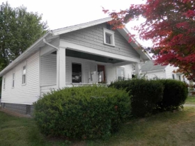 2509 Woodside Ave