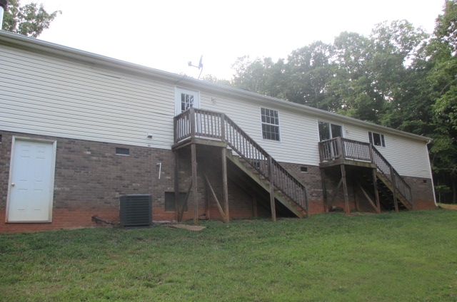 1048 Fork Mountain Road