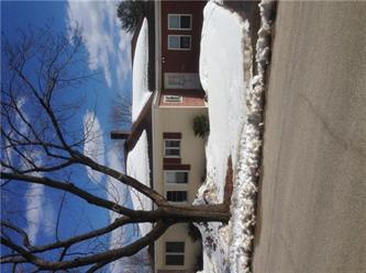 395 Bartlett St