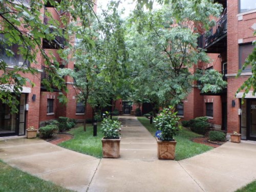 5942 South King Dr. Unit 3s