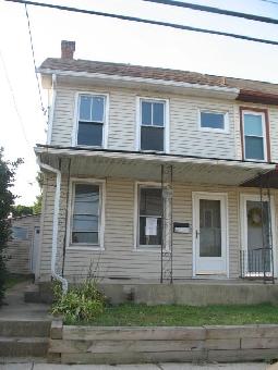 1628 Center St