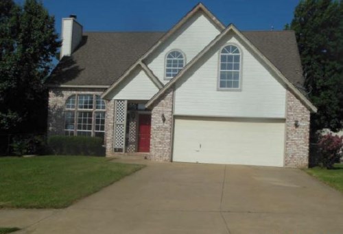 2413 SW Wolf Run Dr