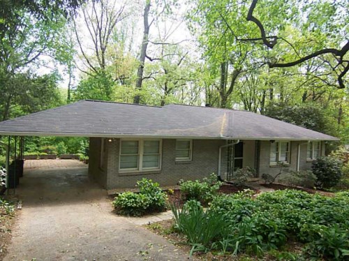 711 Luckie Lane