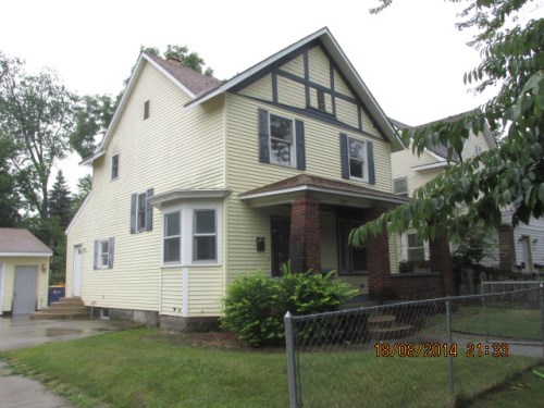 1252 Cass Ave SE