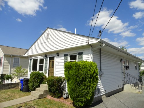 135 PERRY ST