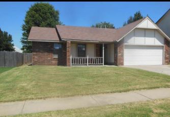 3004 W Houston Pl