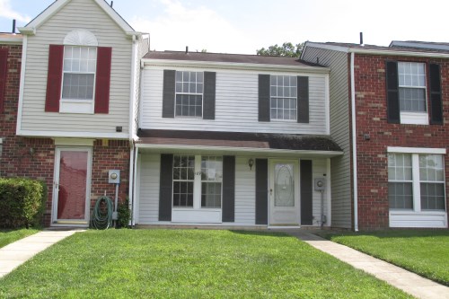 109 Villa Knoll Ct