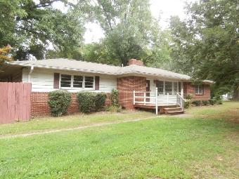 3820 Green Point Dr