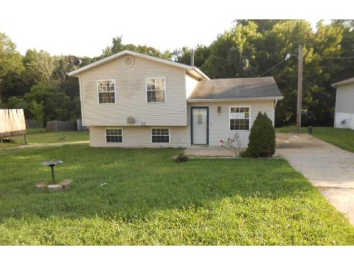 17 Ivy Ln
