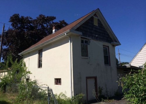 256 Garibaldi Avenue