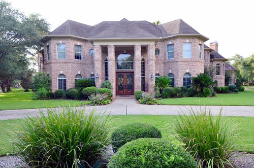 1619 CAMBRIDGE OAKS