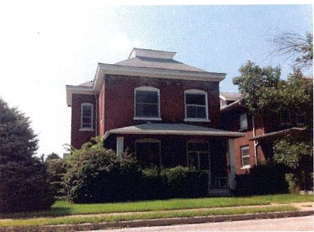 623 S High St