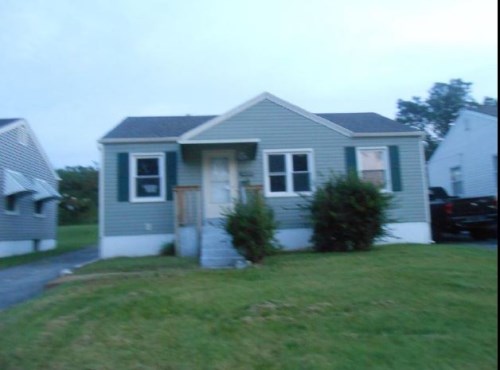 10737 Saint Xavier