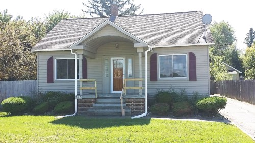 2044 James St.