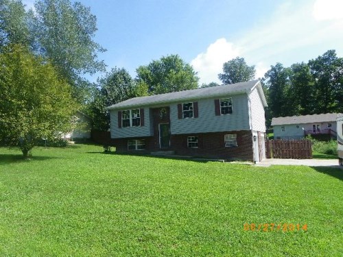 3033 Riverside Spri