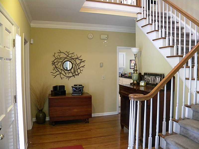 1517 Laurel Park Circle
